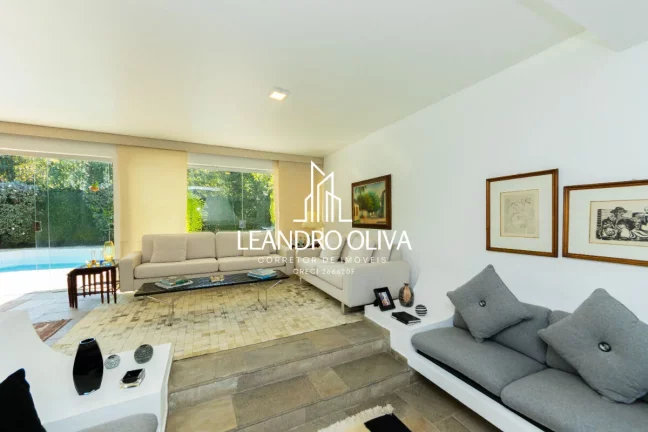 Imagem Casa tipo para venda em Vila Tramontano com 4 quartos, sendo 2 suítes, 375m²