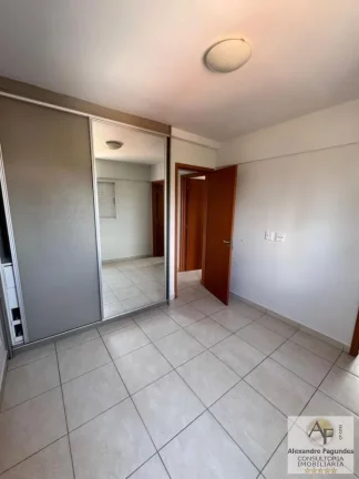 Imagem Apartamento para Venda em Goiânia, VILA ROSA, 3 dormitórios, 1 suíte, 2 banheiros, 2 vagas
