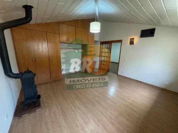 Imagem Casa para Venda em São Roque, Jardim Das Flores, 3 dormitórios, 2 suítes, 1 banheiro, 4 vagas