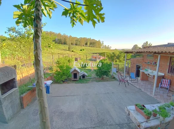 Casa na Tancredo Neves com 2 dormitórios