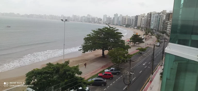 Imagem Apartamento Alto Padrão, 04 Quartos sendo 04 Suites, Vista Mar, 04 Vagas de Garagem, Beira Mar, Praia do Morro, Guarapari - ES