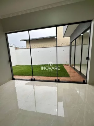 Imagem Casa com 3 dormitórios à venda, 176 m² por R$ 750.000,00 - Alto do Trindade - Itumbiara/GO