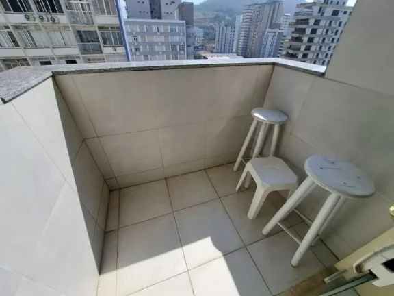 Imagem PITANGUEIRAS- CALÇADÃO , MARAVILHOSO APARTAMENTO , LOCALIZAÇÃO ESPETACULAR , GARAGEM NO PRÉDIO.