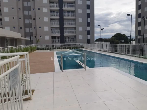 Imagem Apartamento de 57m² completo em armários planejados e com ar condicionado na sala e nos quartos. S...