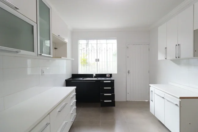 Imagem "Casa Comercial ou Residencial de 105m² - Conforto, Praticidade e Localização Privilegiada"