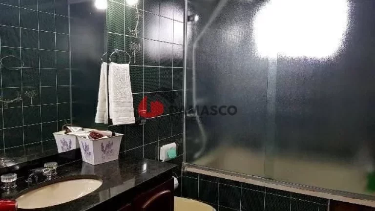 Imagem Sobrado à venda 3 Quartos, 3 Suites, 5 Vagas, 326M², Santa Maria, Santo André - SP