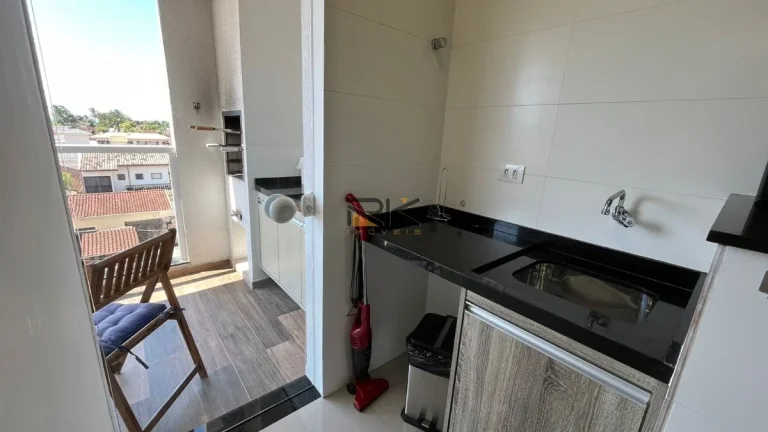 Imagem APARTAMENTO NO CENTRO COM 2 DORMITÓRIOS SENDO 1 SUÍTE, 1 BANHEIRO SOCIAL, VARANGA GOURMET COM CHURRASQUEIRA, 2 VAGAS DE GARAGEM