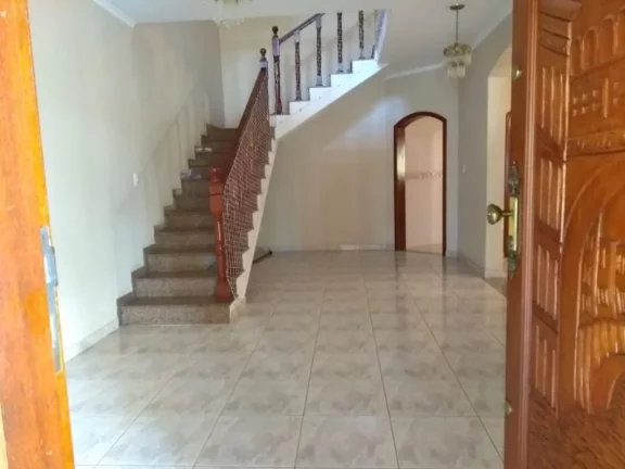 Imagem Sobrado com 3 dormitórios à venda, 250 m² por R$ 900.000,00 - Jardim Realce - Suzano/SP