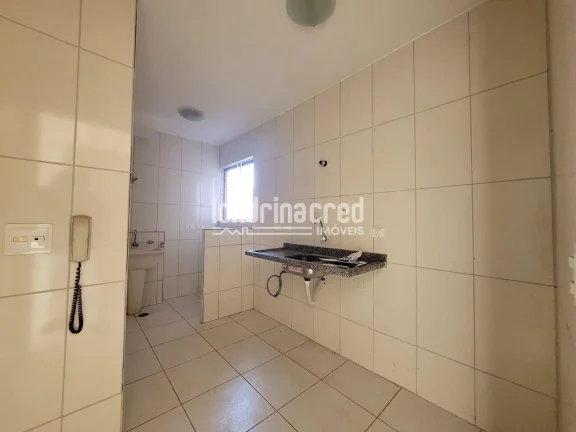 Imagem Oportunidade em Londrina: apartamento reformado no Park Nações Unidas, 3 quartos, 1 banheiro, sol da manhã, cozinha integrada e ótima localização.