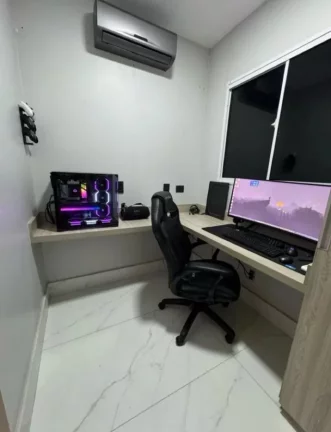 Imagem Casa em Condomínio para Venda em Cuiabá / MT no bairro Jardim Imperial