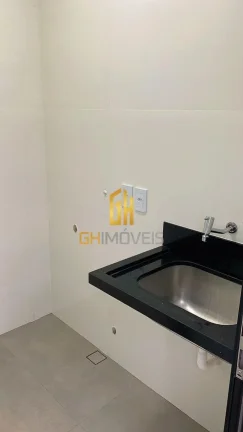 Imagem A casa possui 

- 3 suítes plenas sendo 1 master
- Sala 
- Cozinha 
- Área de serviço 
- 4 banhei...