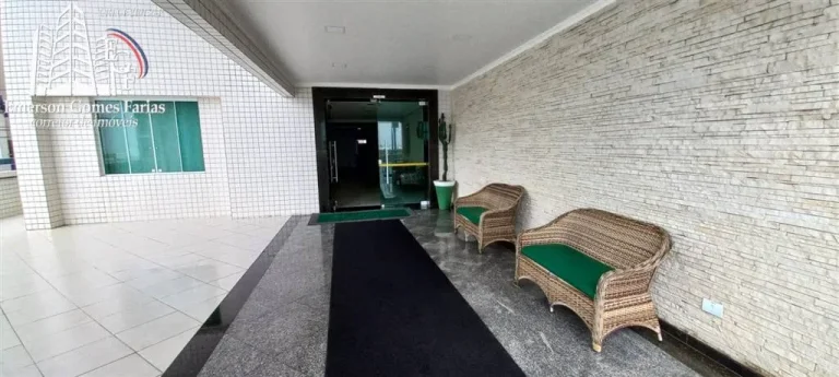 Imagem Excelente apartametno de 2 dormitórios, 1 suíte e 2 vagas de garagem demarcadas.