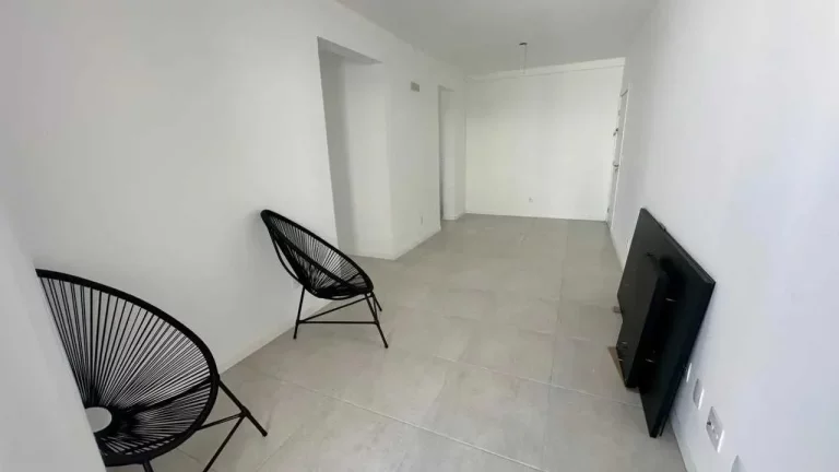 Imagem Apartamento com 3 dormitórios sendo 1 suíte e 2 vagas - Campeche, Florianópolis/SC