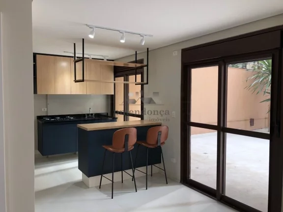 Imagem Apartamento duplex com piscina à venda em Higienópolis com 2 suítes e 2 vagas.