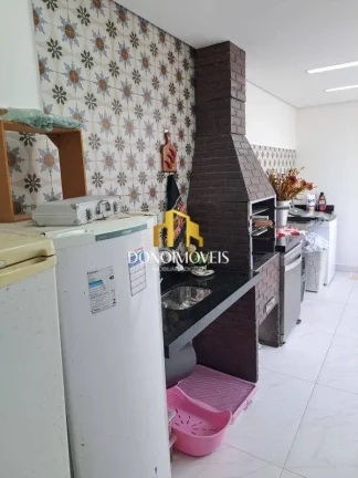 Imagem Belíssimo Sobrado reformado no Bairro Santa Teresinha