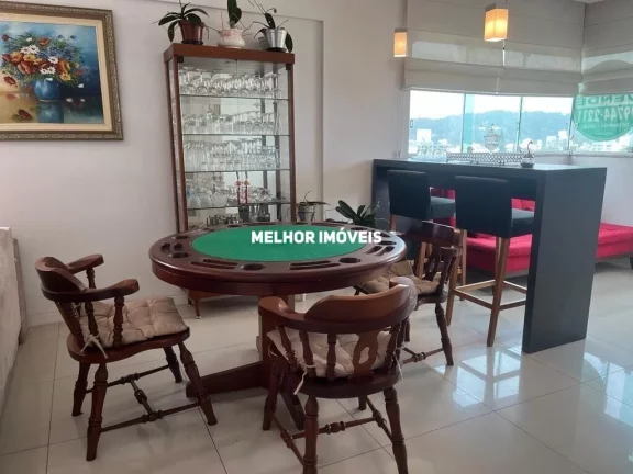 Imagem Apartamento com 03 Suítes e 02 Vagas de Garagem Privativas no Centro de Balneário Camboriú-SC