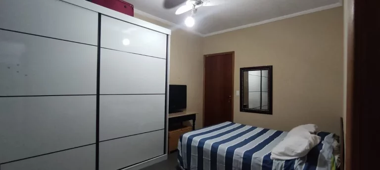 Imagem Sobrado com 3 dormitórios à venda, 276 m² por R$ 850.000,00 - Jardim Portugal - São José dos Campos/SP