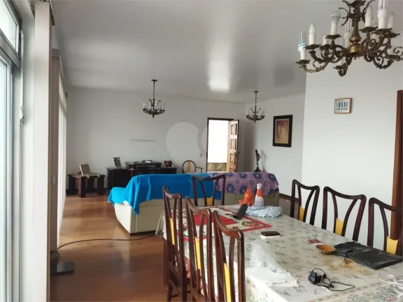 Imagem Casa à venda ou para alugar com 4 quartos, sendo 1 suíte, em Vila Madalena, São Paulo - SP