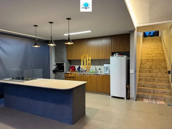 Imagem Casa com 4 quartos no Condomínio Vale Verde, com 260m² de área construída possui:

- Sala;
- 04 ...