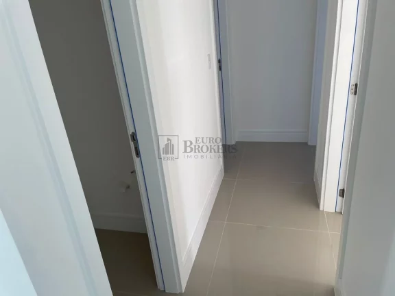 Imagem Apartamento Novo com 3 suítes à venda no Centro de Balneário Camboriú/SC