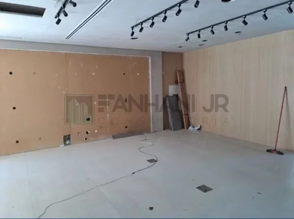 Imagem Excelente oportunidade de locação! Prédio Comercial de 600 m² de alto padrão, com uma localização privilegiada em uma via de grande circulação. Este i