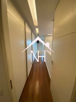Imagem Apartamento de 192m c/3 suítes,4 vagas,quadra squash e poliesportiva,playground,academia,sauna,cinema,salão de festas e jogos,piscinas,churrasqueira