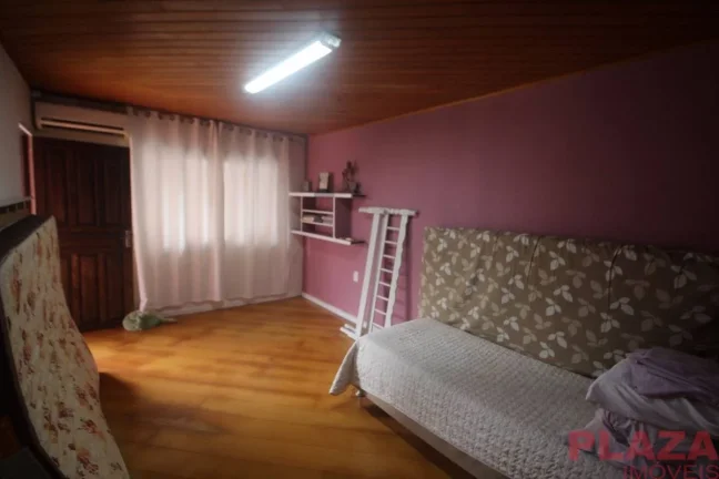 Imagem Casa no Centro | 9 Dormitórios | 4 Vagas | 300m² de Terreno | Permuta Menor | Balneário Camboriú – SC