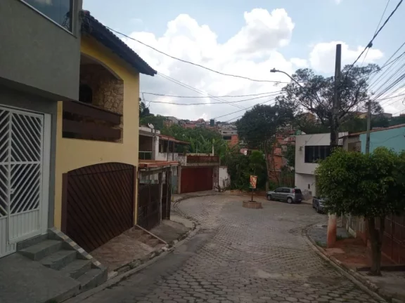 Imagem Sobrado com 3 dormitórios à venda por R$ 450.000,00 - Jardim do Castelo - Ferraz de Vasconcelos/SP