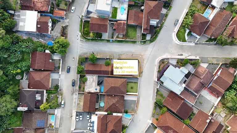 Imagem Terreno de esquina em rua sem saída próximo do Binário do Iririú!