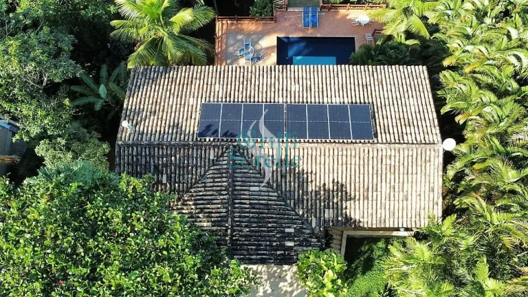 Imagem Casa Alto Padrão À Venda, Condominio Fechado na Praia das Toninhas - Ubatuba/SP.