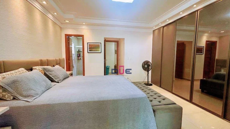 Imagem Casa com 3 dormitórios à venda, 277 m² por R$ 1.850.000 - Campo Grande - Santos/SP