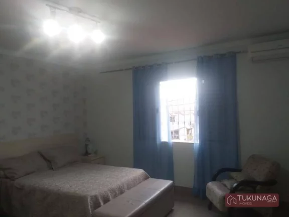 Imagem Sobrado à venda, 251 m² por R$ 882.000,00 - Camargos - Guarulhos/SP