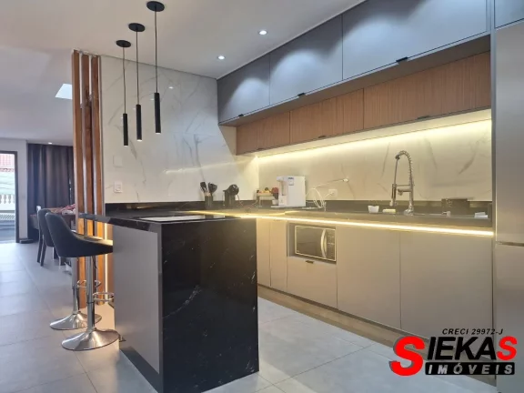 Imagem Imperdível oportunidade! Casa à venda na Penha, São Paulo-SP, 3 quartos, 1 suíte, 1 sala, 4 banheiros, 4 vagas, 150 m².