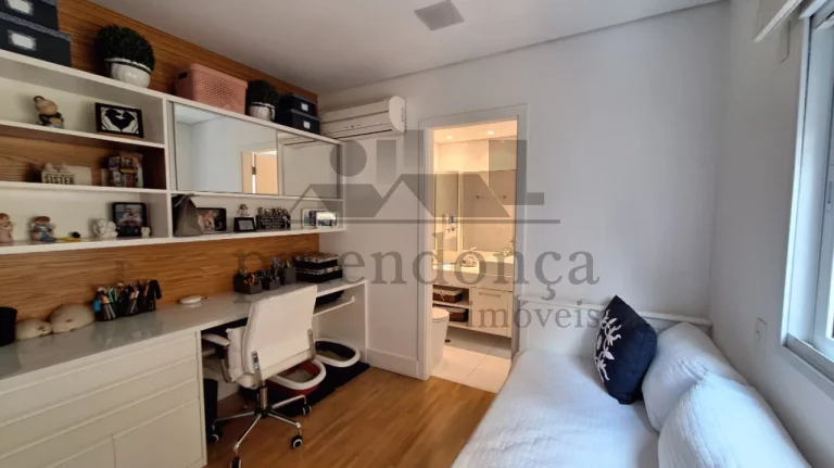 Imagem Apartamento de 153m² a venda na Rua Fabia, 3 suítes e 3 vagas.