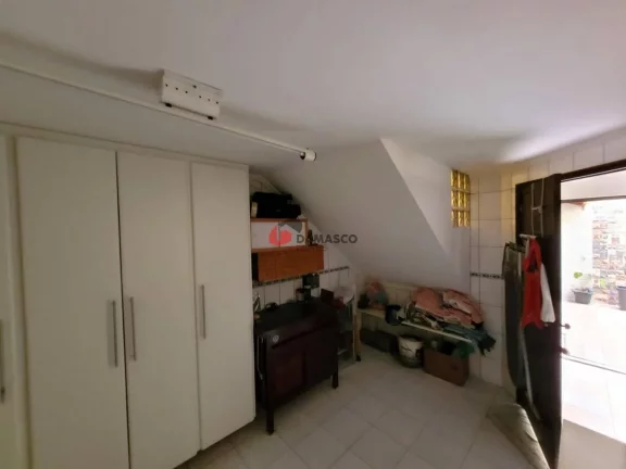 Imagem Sobrado à venda 3 Quartos, 1 Suite, 5 Vagas, 297M², Sítio da Figueira, São Paulo - SP