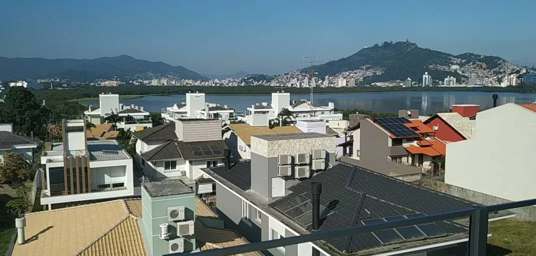 Imagem Casa 4 suítes alto padrão em Condomínio fechado no Bairro João Paulo