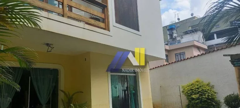 Imagem Casa com 4 Quartos à Venda, 404 m² em Centro - Pouso Alegre