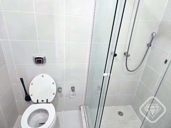 Imagem Casa espaçosa em Ipanema com suítes e pátio perfeito para a família.

Esta residência oferece 2...