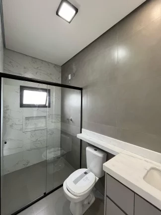 Imagem Casa Moderna com 3 Suítes, Espaço Gourmet e Condomínio Reserva dos Ypês II!