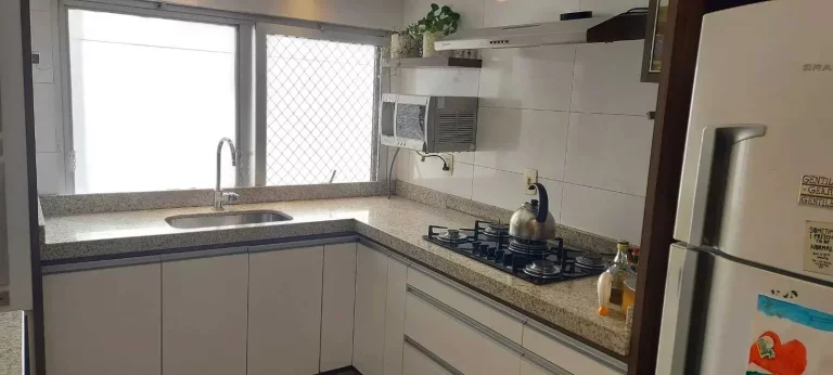 Imagem Apartamento com 3 dormitórios sendo 1 suíte e 1 vagas de garagem no Centro de Itajaí/SC