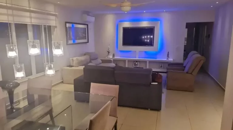 Imagem Casa de condomínio à venda em Maricá, Cajueiros (Itaipuaçu), com 3 quartos, 300m2