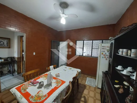 Imagem Casa duplex com 5 quartos, área externa, terreno 250 m². Campo Grande