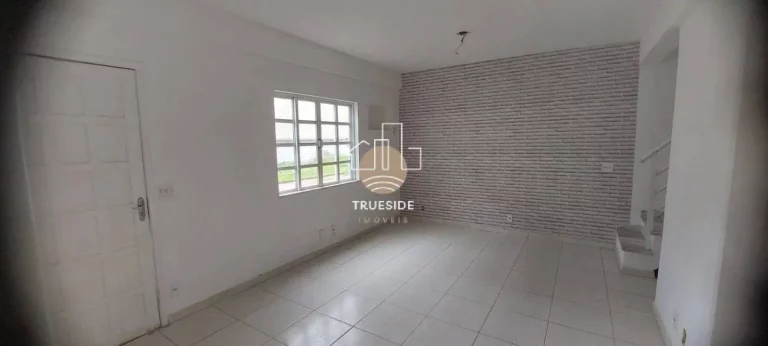 Imagem Casa Triplex com 5 Quartos — Vargem Pequena
