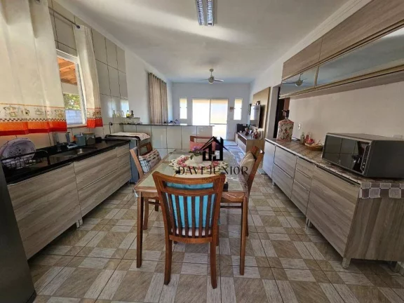 Imagem Casa com 3 dormitórios sendo 1 suite à venda, 228 m² por R$ 599.000 - Condomínio Village da Serra - Araçoiaba da Serra/SP