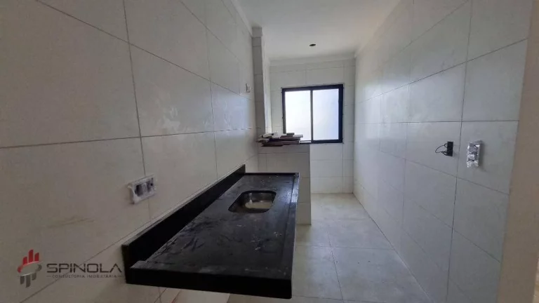 Imagem Apartamento com 2 dormitórios à venda, 42 m² por R$ 529.000,00 - Maracanã - Praia Grande/SP