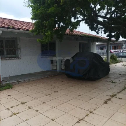 Imagem Casa a venda com 3 dormitorios no centro de Torres/RS