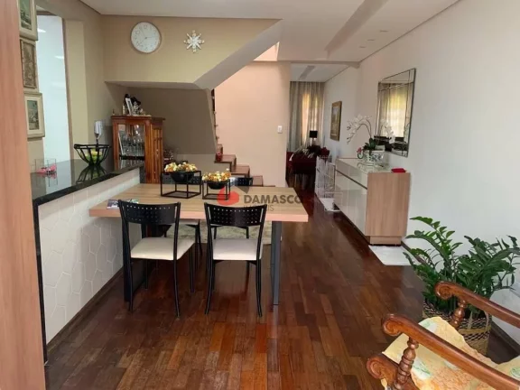 Imagem Sobrado à venda 3 Quartos, 1 Suite, 4 Vagas, 220M², Santa Maria, São Caetano do Sul - SP