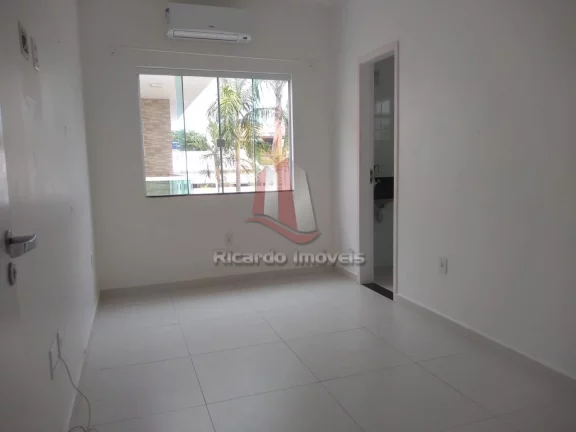 Imagem Casa Alto Padrão Frente c/ 4 Suítes e Canal Navegável