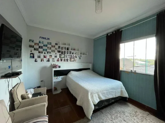Imagem Cobertura com Potencial para Terraço – 2 Quartos, Sacada e Excelente Localização!