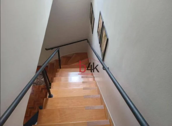 Imagem Casa no Campo Belo - SP com 3 dormitórios sendo 1 suíte.